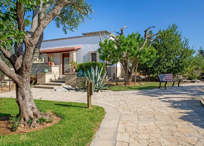 Hotel Masseria L'uliveto Agri 3*