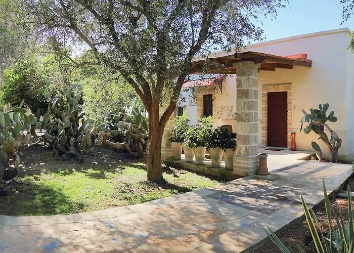 Hotel Masseria L'uliveto Agri 3*