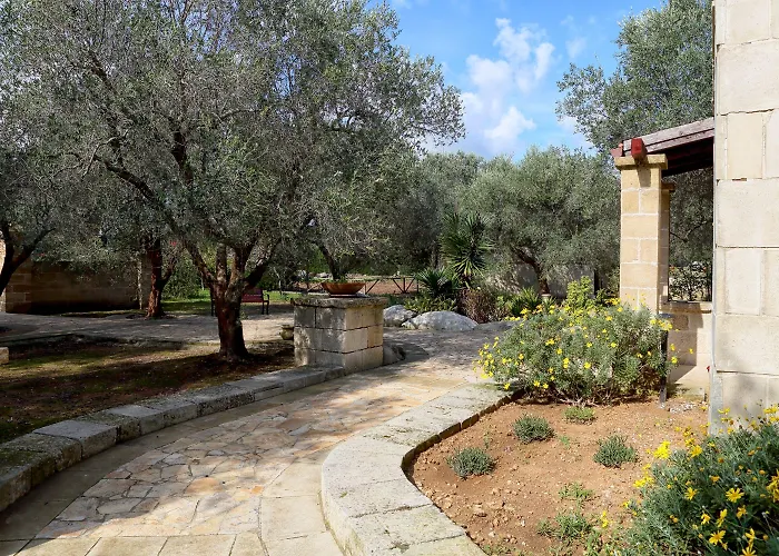 Masseria L'uliveto Agri Hotel 3*