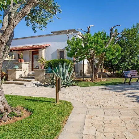 מלון Masseria L'uliveto Agri 3*
