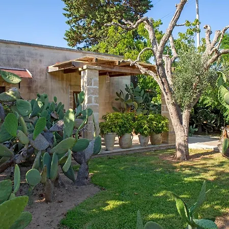 מלון Masseria L'uliveto Agri 3*