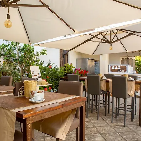 Hotel Masseria L'uliveto Agri 3*