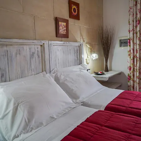 Masseria L'uliveto Agri מלון