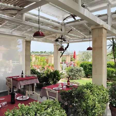 Masseria L'uliveto Agri فندق أوترانتو