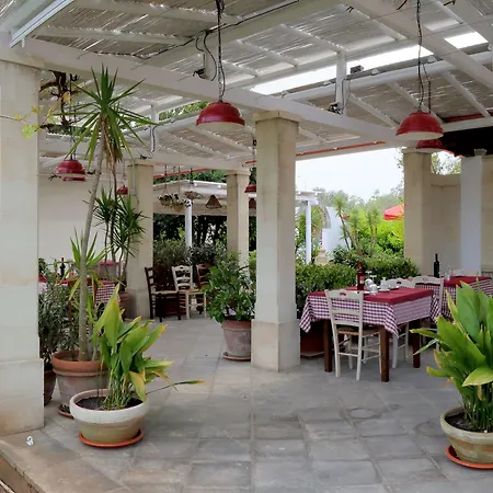 Hotel Masseria L'uliveto Agri 3*