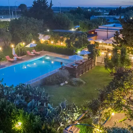 Masseria L'uliveto Agri 3* أوترانتو
