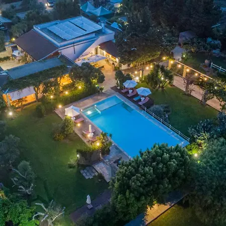 فندق Masseria L'uliveto Agri 3*