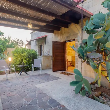 Masseria L'uliveto Agri Hotel 3*