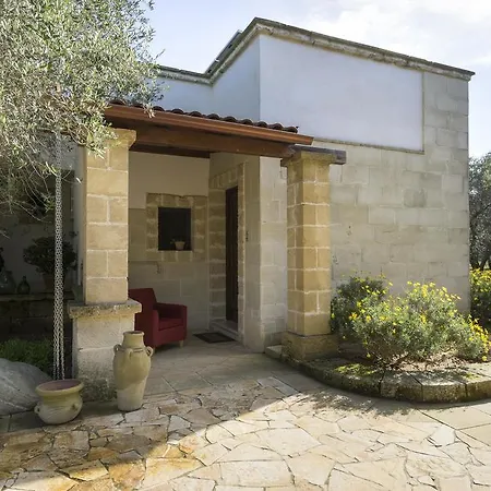 מלון Masseria L'uliveto Agri אוטרנטו