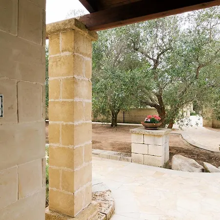 מלון Masseria L'uliveto Agri אוטרנטו