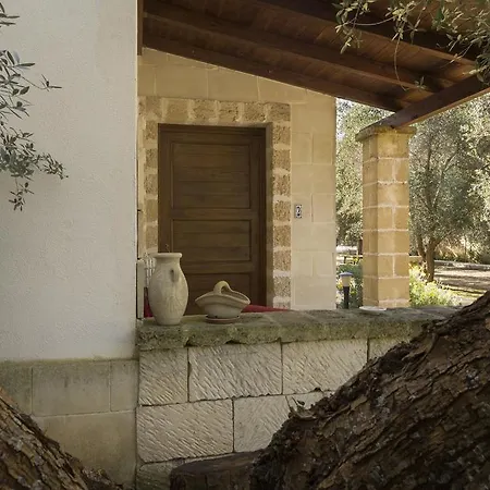 מלון Masseria L'uliveto Agri 3*
