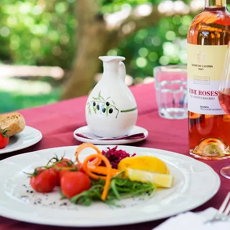 Masseria L'uliveto Agri מלון אוטרנטו