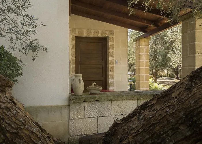 Hotel Masseria L'uliveto Agri 3*